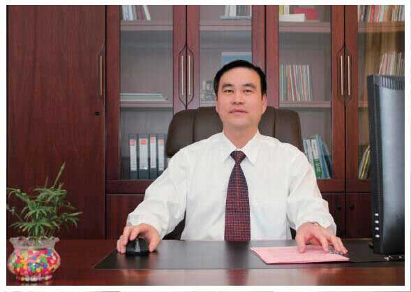 天鹰门发明人南北门业董事长霍志文